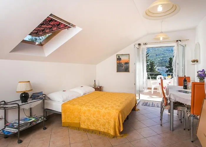 The Beautiful Position In Veliki شقة *