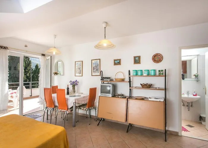 The Beautiful Position In Veliki *