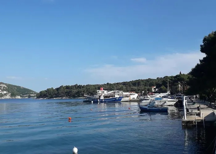 The Beautiful Position In Veliki زاتون