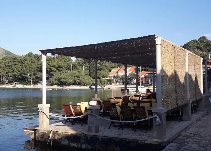 The Beautiful Position In Veliki زاتون