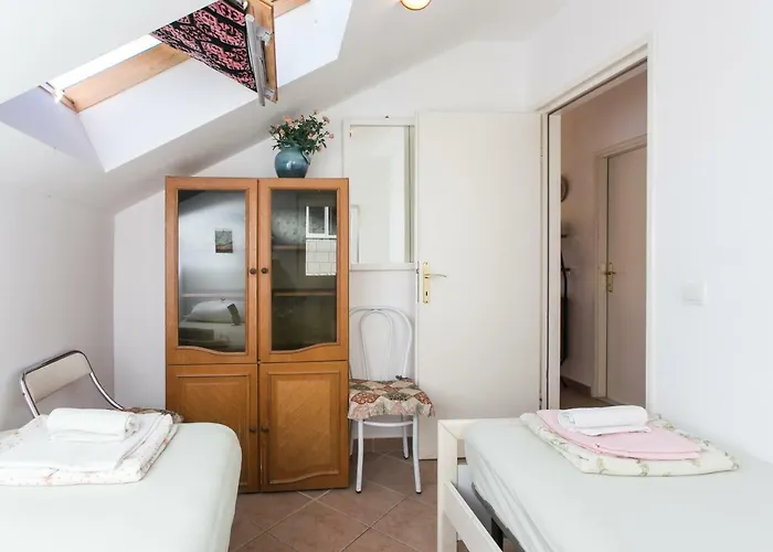 The Beautiful Position In Veliki شقة